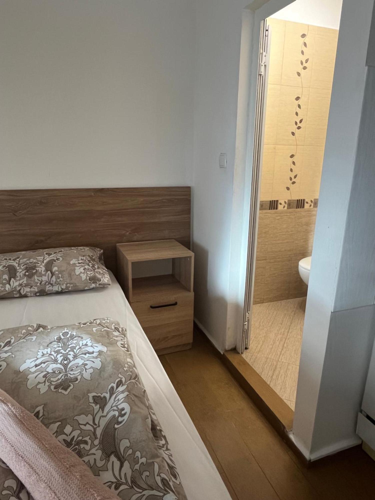 En-Suite Rooms: Novа Guesthouse In Sofia Center Sófia Exterior foto